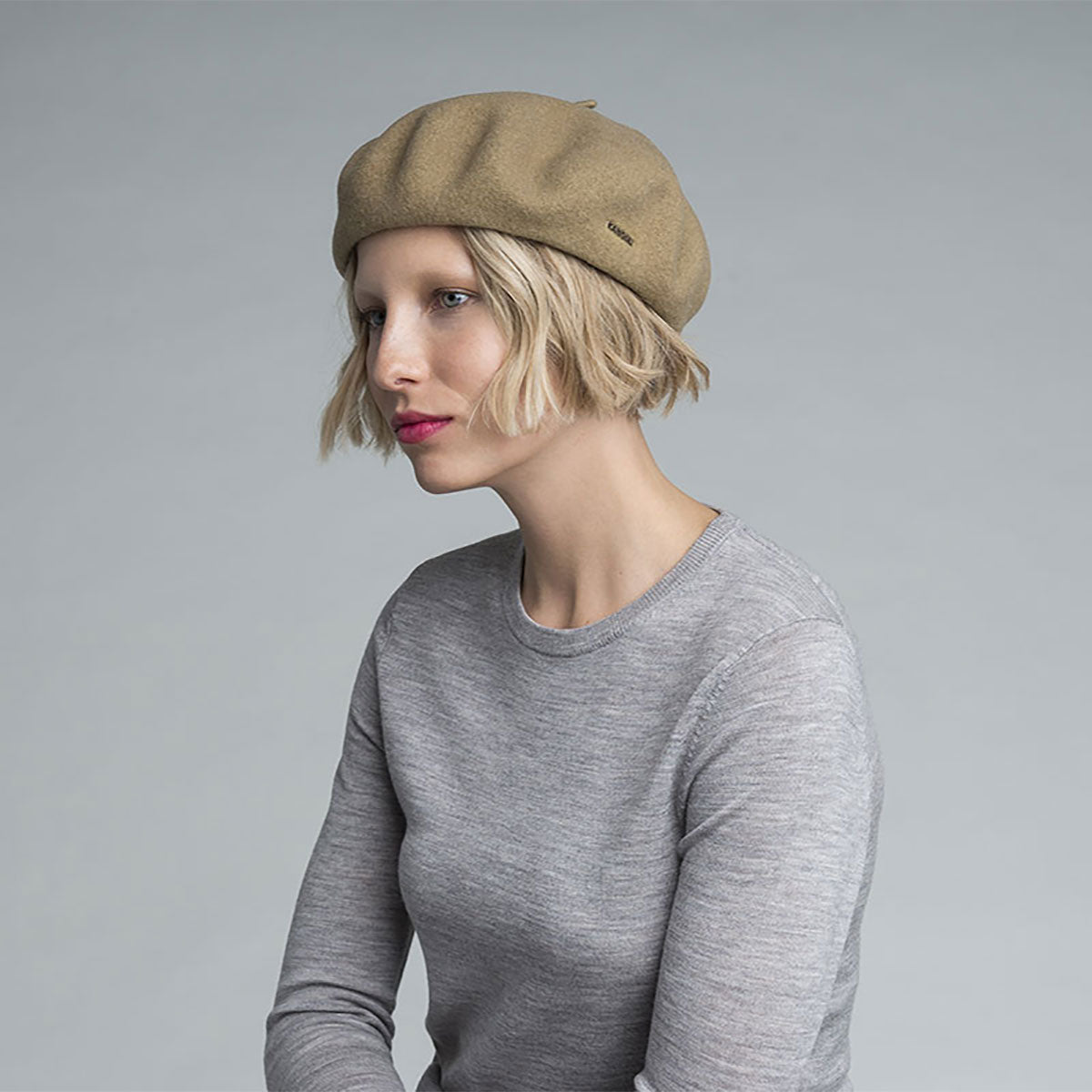 ●ANOETIC● ANC GOLD LOGO WOOL BERET_BLACK Monty Wool Beret by Kangol – DAPPERFAM