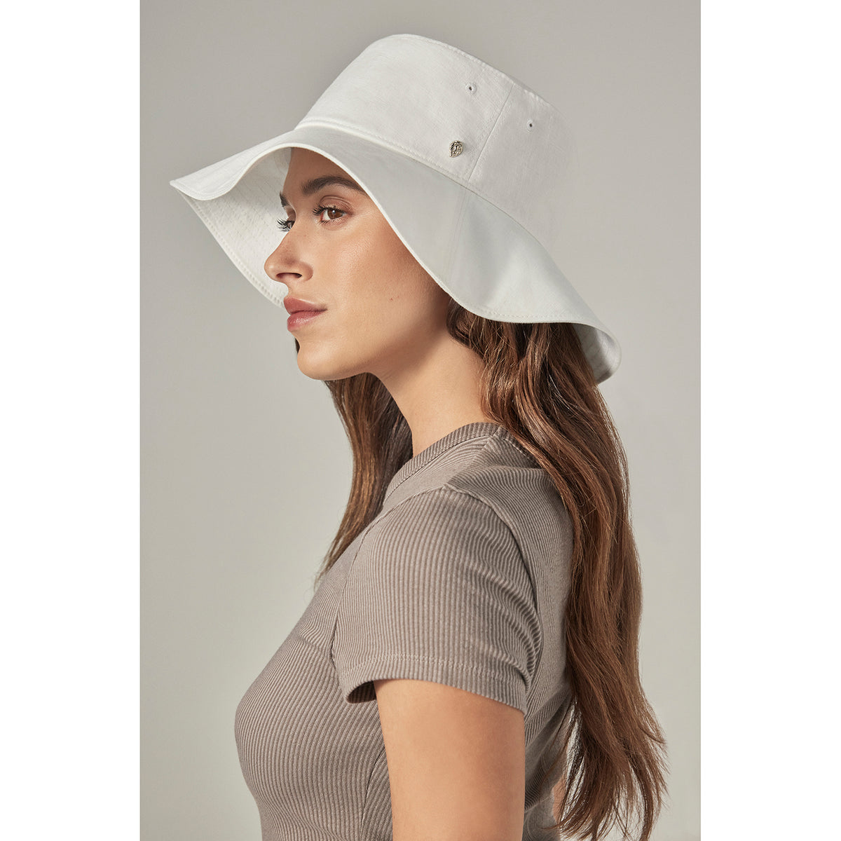 color-white