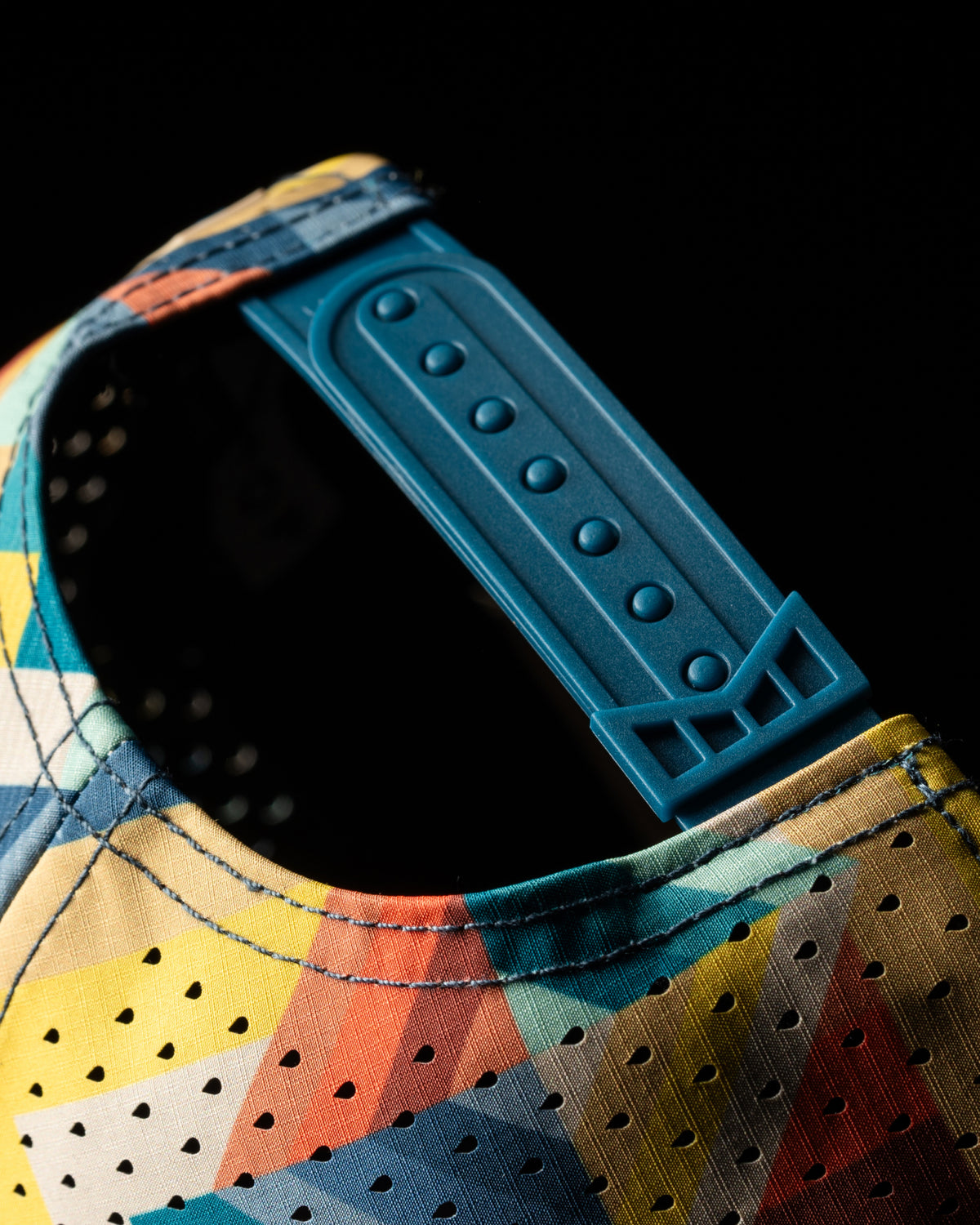 color-geo-prismatic