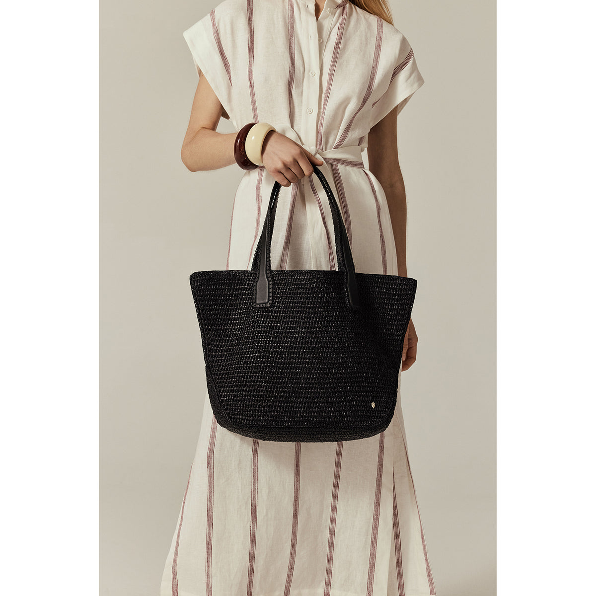 color-charcoal-black