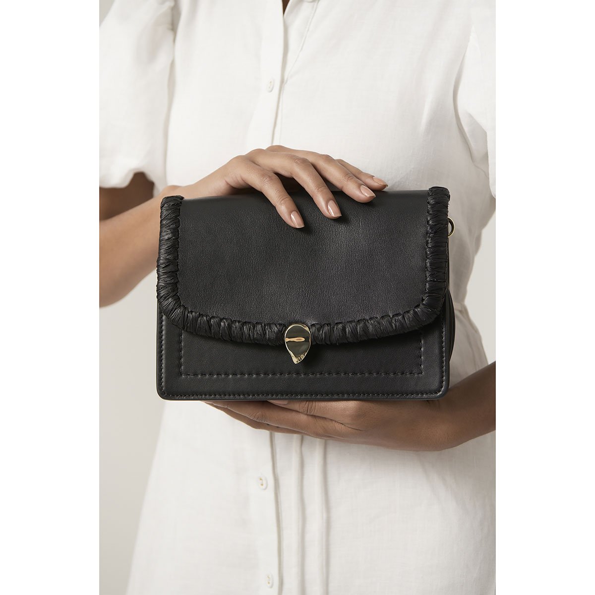 Helen Kaminski Dauphine Crossbody with Raffia Bag – Hats.com