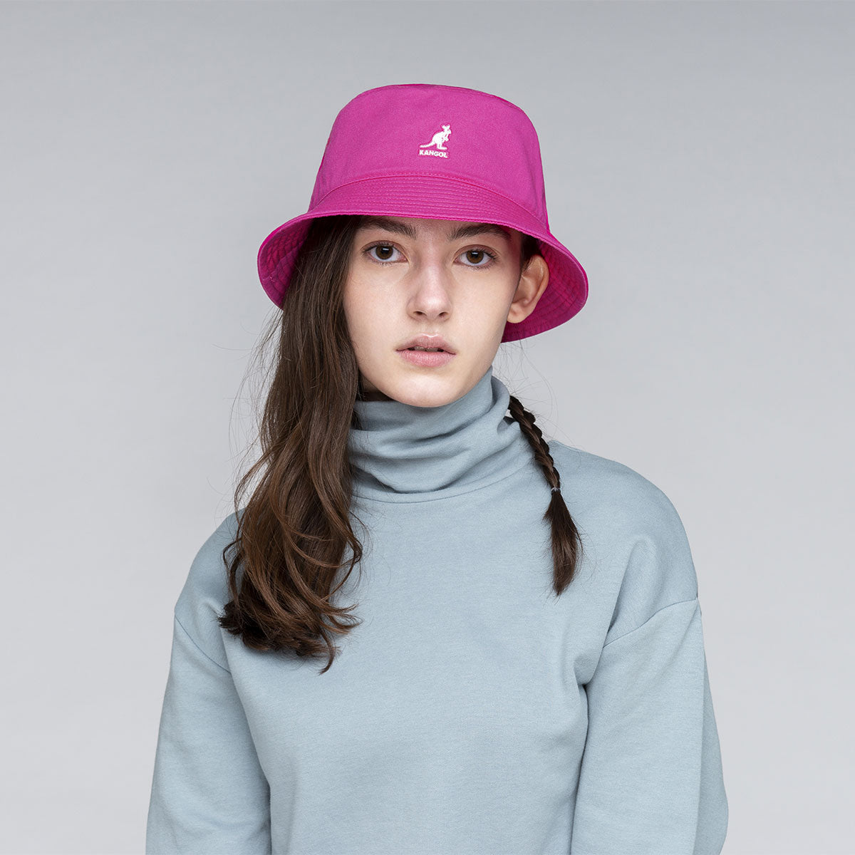color-electric-pink